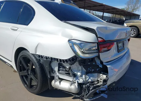 2017 BMW 750I z USA, uszkodzony, nr VIN WBA7F0C39HGM21721